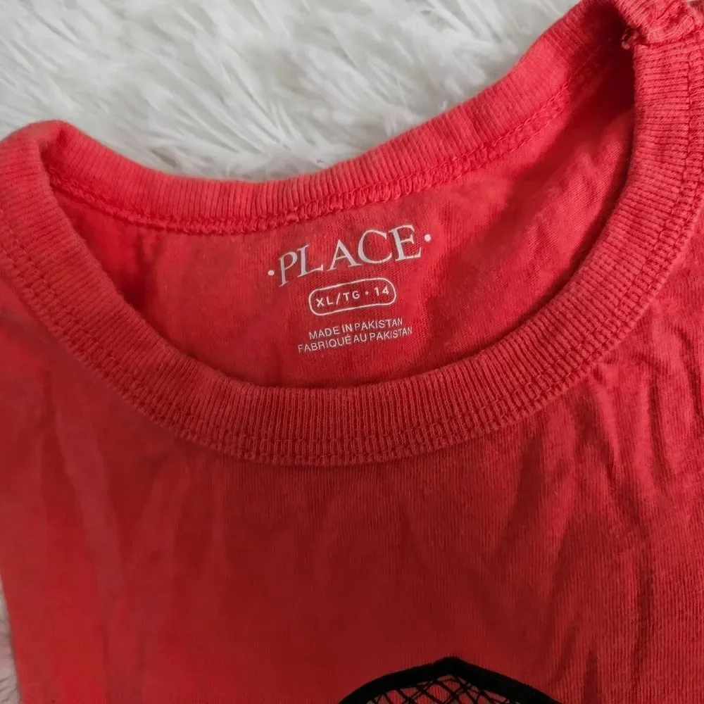 The Children's Place Boy's Size XL Green and Coral Graphic Tees